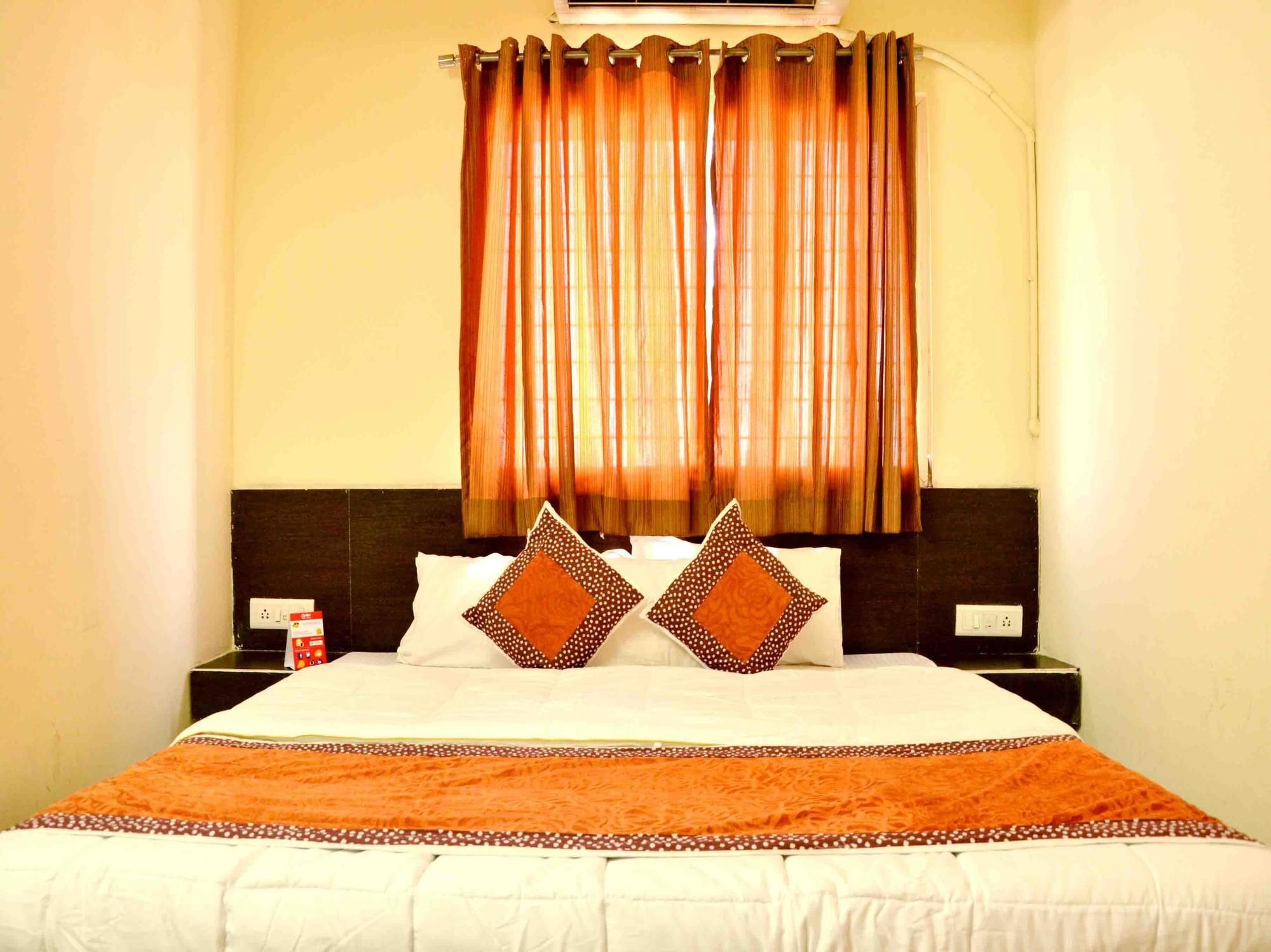 Hotel Vijay Nagar Indore Bagian luar foto