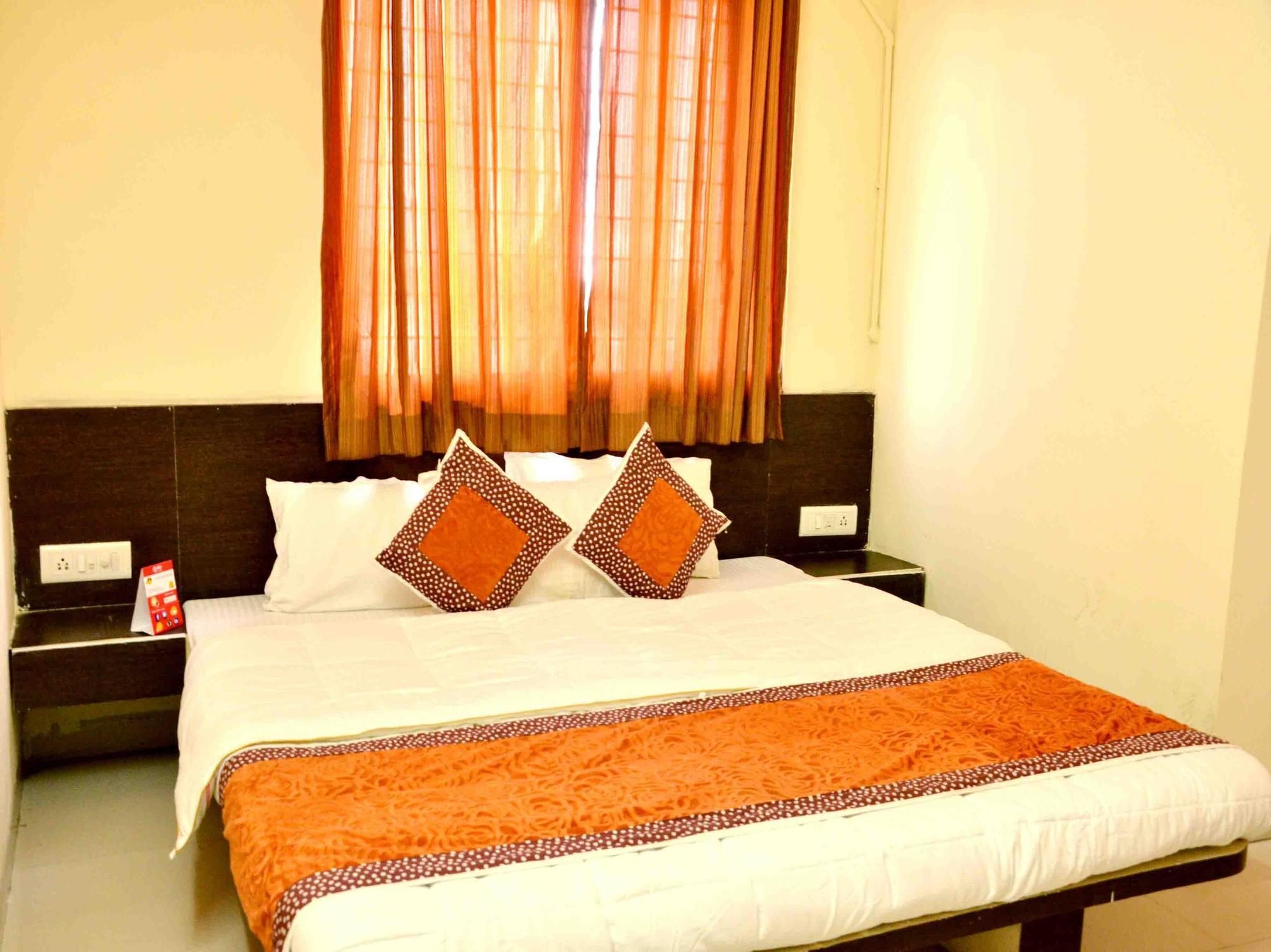 Hotel Vijay Nagar Indore Bagian luar foto