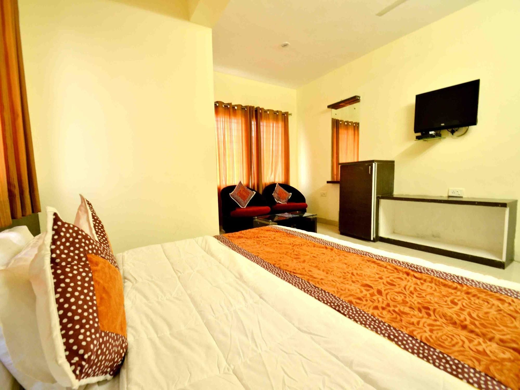 Hotel Vijay Nagar Indore Bagian luar foto
