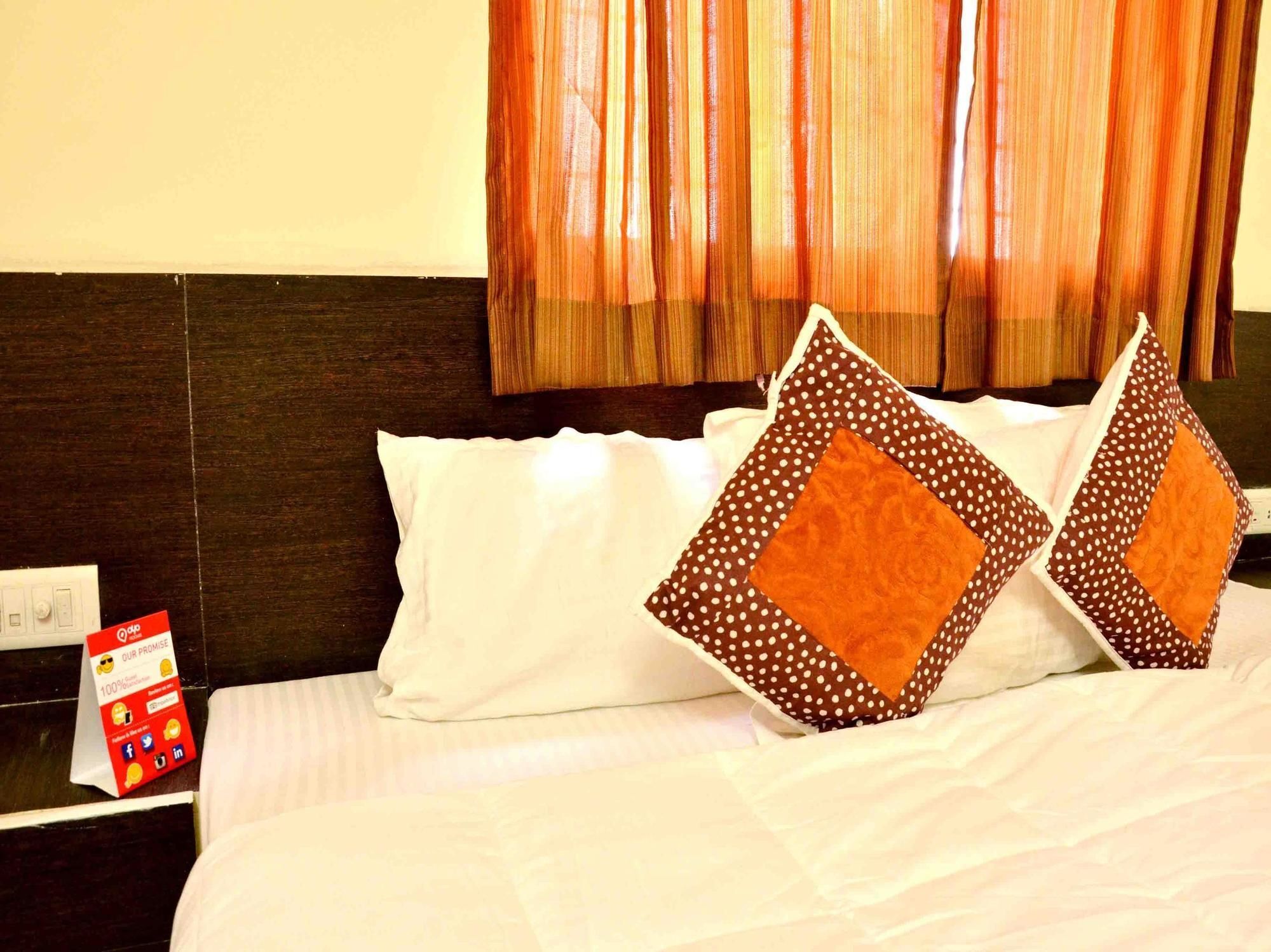 Hotel Vijay Nagar Indore Bagian luar foto
