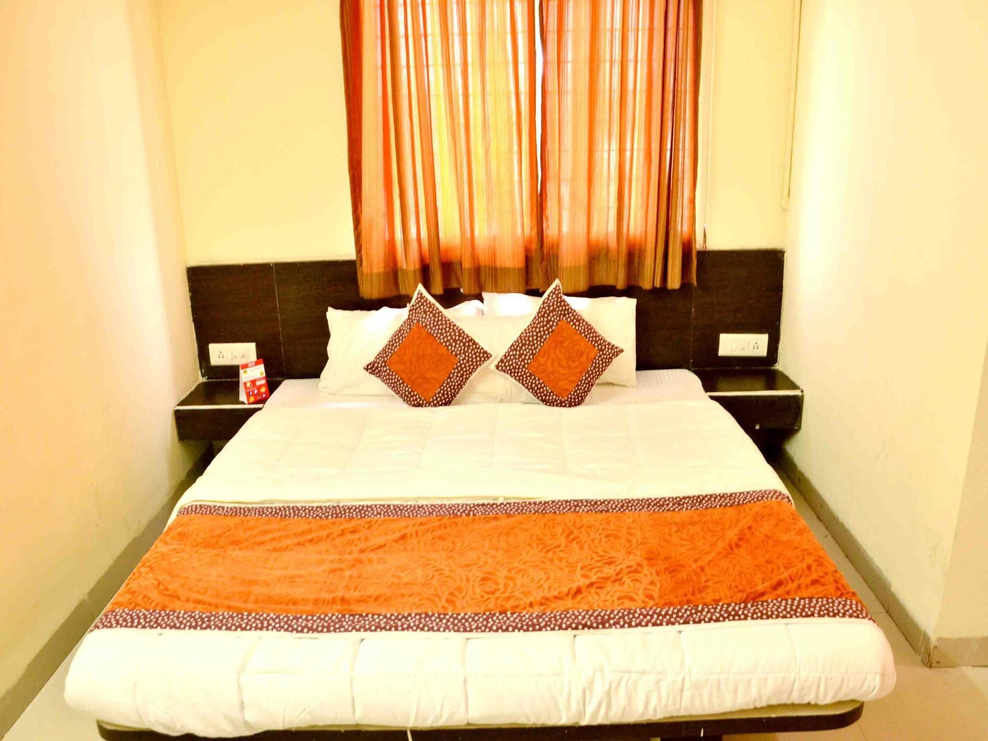 Hotel Vijay Nagar Indore Bagian luar foto